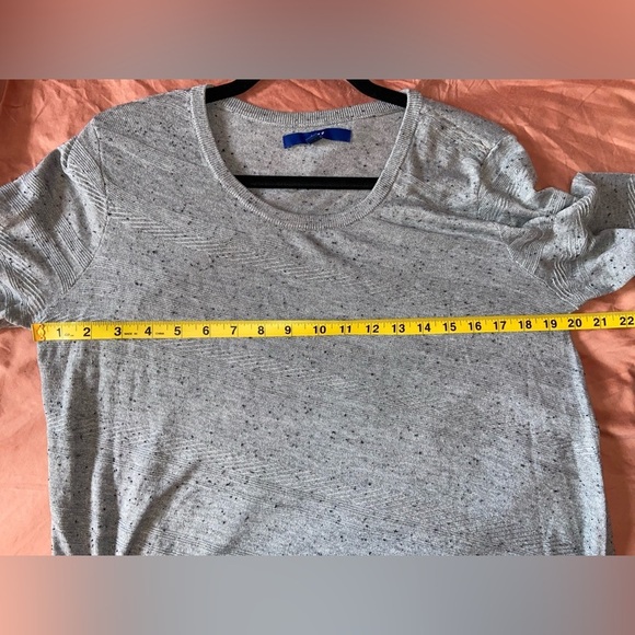 Apt 9 Women’s Large Gray Sweater - Picture 5 of 5
